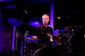 Pete Roth Trio feat. Bill Bruford